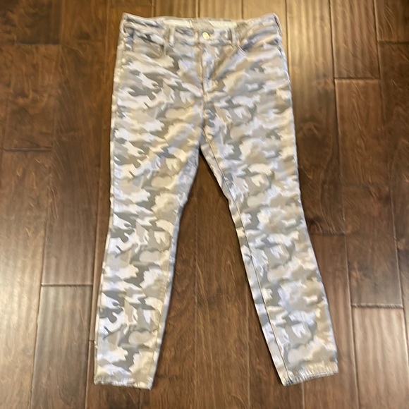 Anthropologie High Rise Skinny Pant - Picture 2 of 10